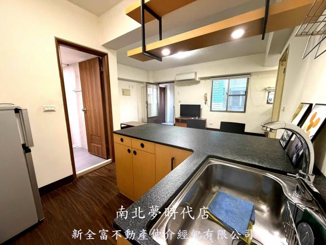 大台南房仲王 專★新天地。遇見幸福核心2房+平車位電寓 照片 8