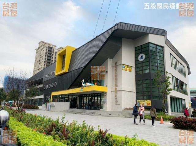 五股重劃區公園旁金店面車位 照片 11