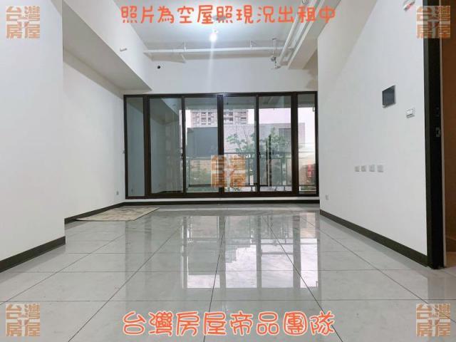 五股重劃區公園旁金店面車位 照片 5