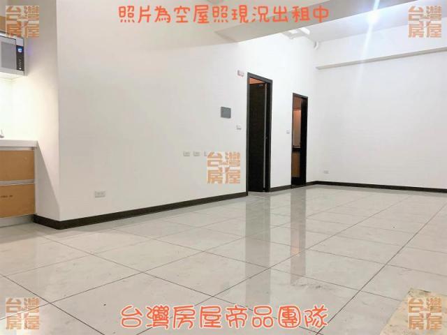 五股重劃區公園旁金店面車位 照片 9