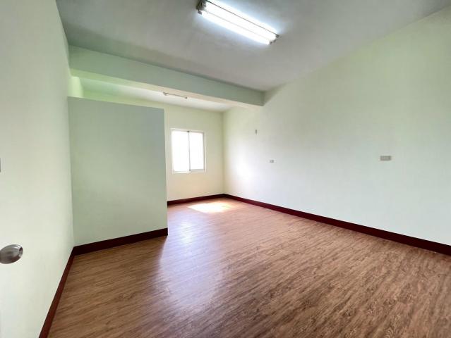 高雄買房買屋 屏東/東港臨路全屋翻新優質店住 照片 10