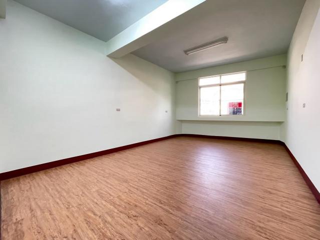 高雄買房買屋 屏東/東港臨路全屋翻新優質店住 照片 8