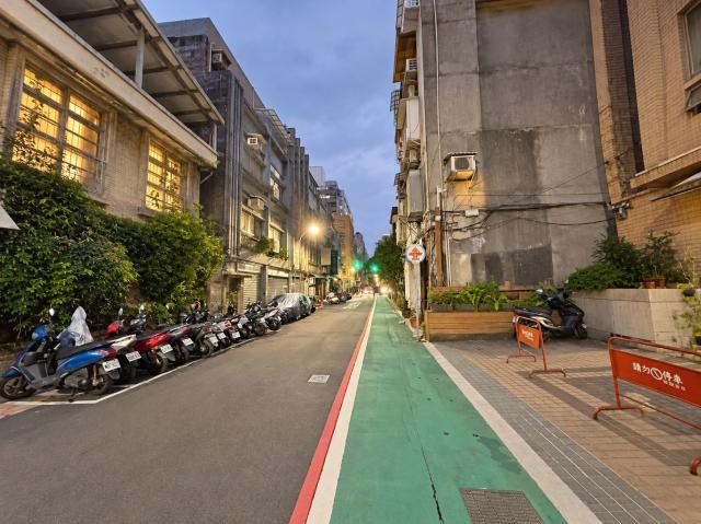 台北房仲(Apple姊)美麗行館雙陽台套房 照片 10