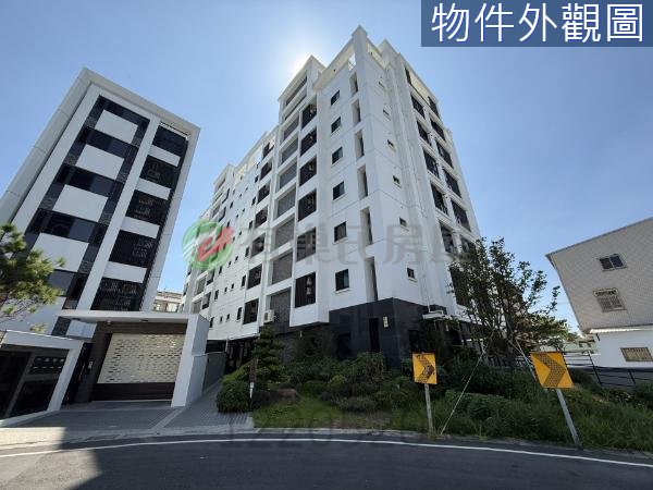 [暖姐海線房仲] 中港學區高樓層全室裝潢大兩房平車 照片 1