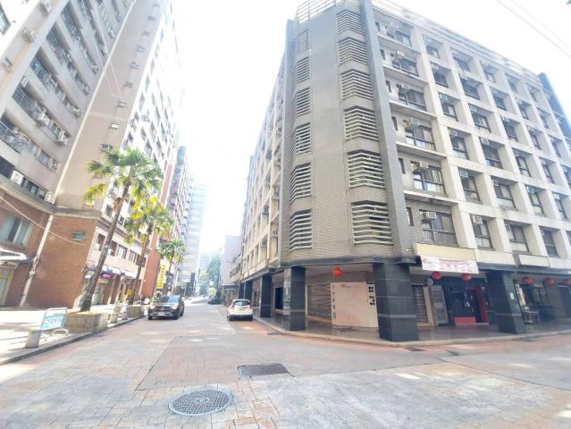 西屯七期房仲潔西 逢甲商圈輕屋齡低總樓店 照片 9