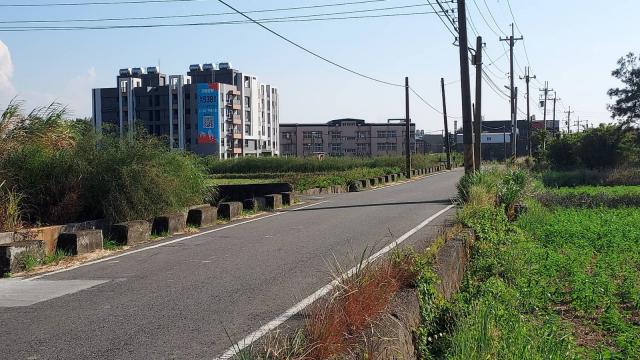 H39_永安國小 農+建 雙面路 照片 6