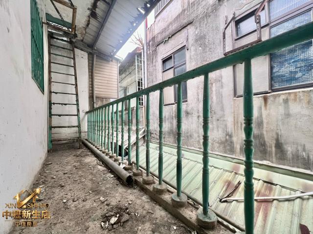 中壢買房找佩宇 桃園龍門街透天 照片 11