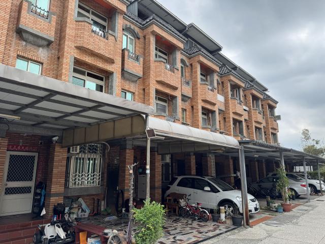 苗栗不動產達人 專任公館近交流道邊間透天 照片 14