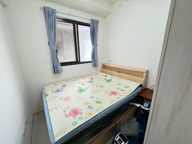 李綺綺工商地產 近大江百貨旁邊間景觀三房+車 照片 4