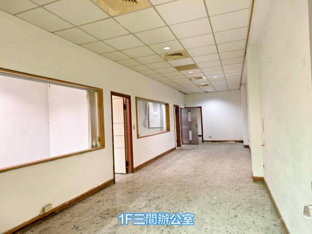 台南房仲女王高金梅北區大武街65大地坪住辦多用途車墅 照片 2