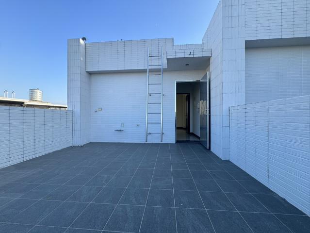 高雄土地職人湖內大路邊全新店住車庫鈔票亮透天 照片 15
