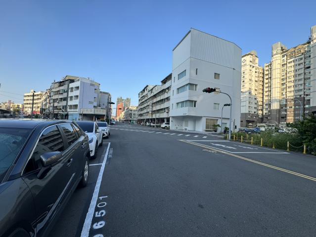 高雄土地職人左營高鐵科技之心稀有住宅置產建地 照片 9