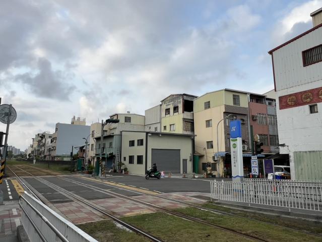 高雄土地職人左營高鐵科技之心稀有住宅置產建地 照片 2