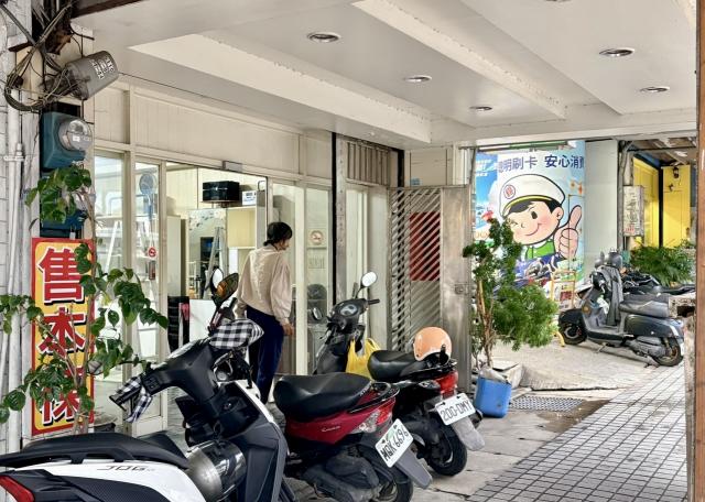黃泓洲 土地策略顧問推薦台茂旁黃金店面 照片 2