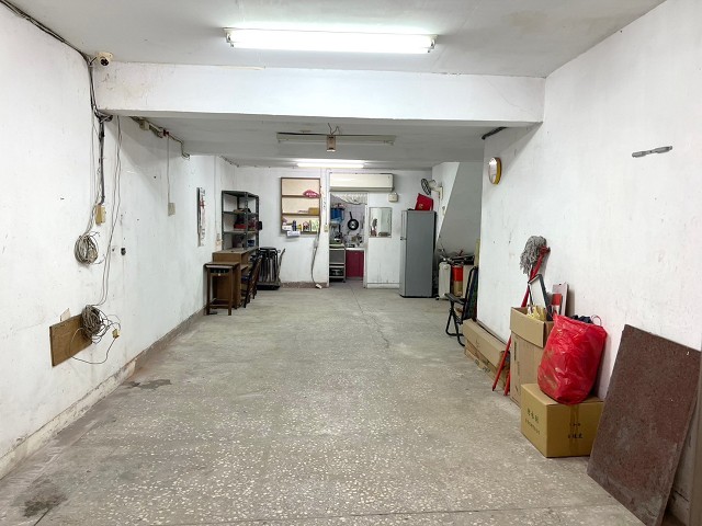基隆買房找阿蓮 專約西定路正馬路店面 照片 1