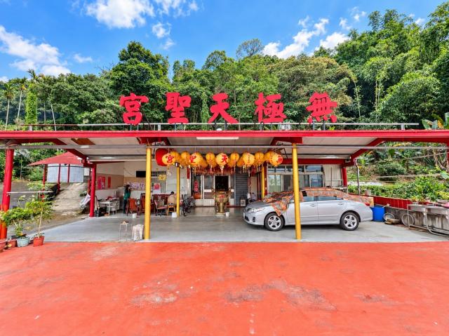 南投草屯在地房仲 草屯新南埔段稀有景觀宮廟美農地 照片 1