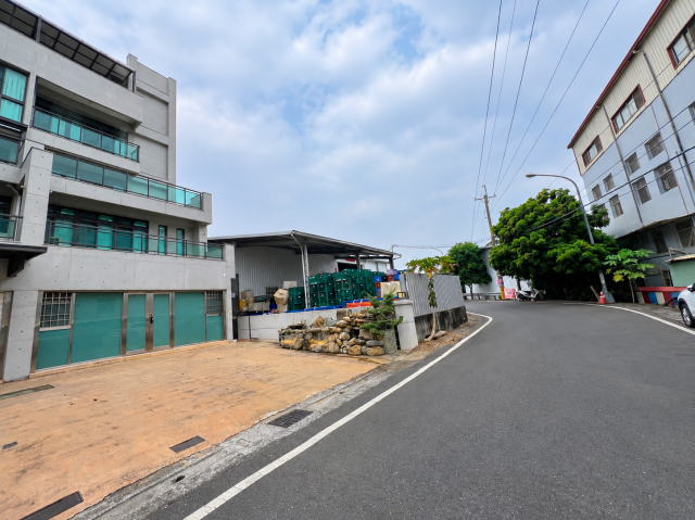 南投草屯在地房仲 草屯隘寮大建坪大地坪豪華美別墅 照片 2