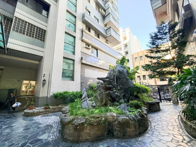 花蓮小賴找好房 世貿傳家寶美裝兩房車位華廈 照片 17