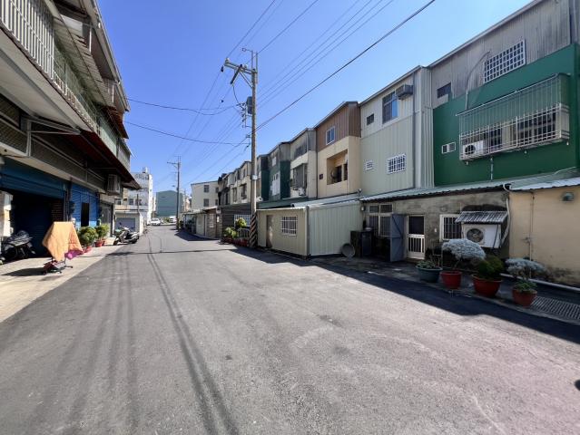 台南房仲顧問 近佳里國中店住 照片 8