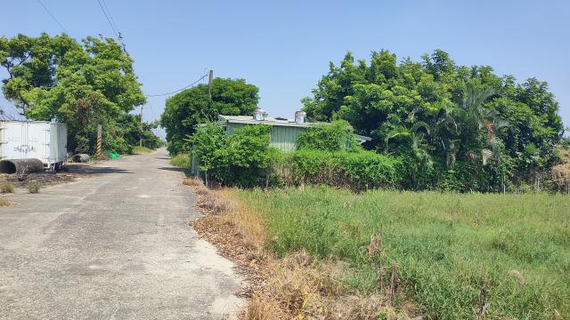 佳里房產專家 台南將軍臨溪景觀小田地 照片 1