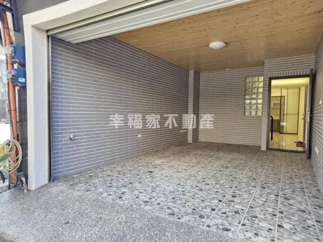 安南專業房仲 東區南紡復興國中整新透天 照片 1