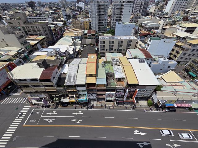 彰化優質房仲 曉陽桂冠榮耀平車視野戶 照片 21