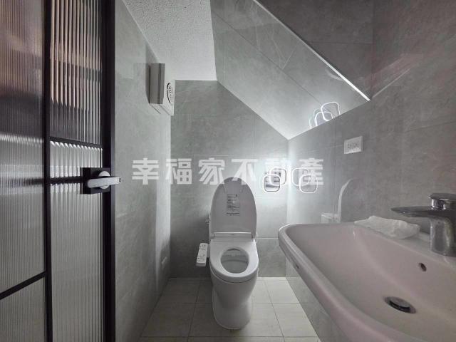 台南香香姐推薦好房 崑山國小全新霸氣電梯美邸1 照片 8