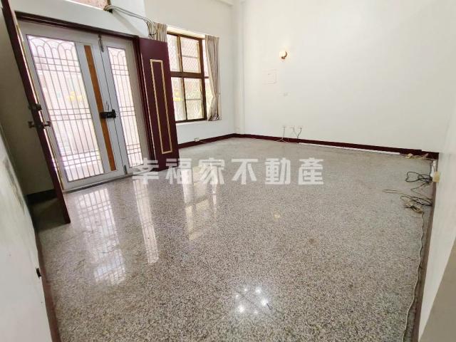 台南香香姐推薦好房 新市星巴克商圈免千萬車墅 照片 5
