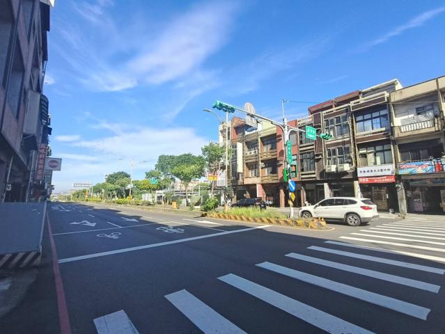 八德成家找宇丞~內壢車站旁低總價透天店面 照片 2