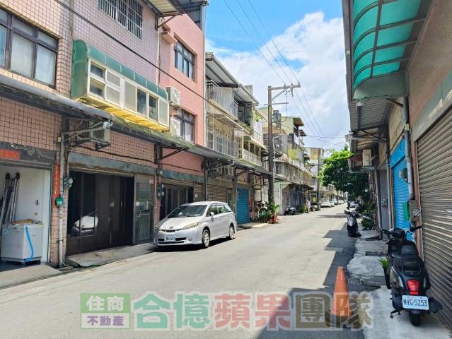國軍總醫院旁~低總價透天厝 照片 1