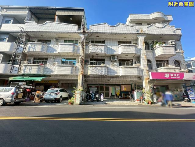 台南旺汪房仲 大港國小8米大面寬大地坪店住 照片 1