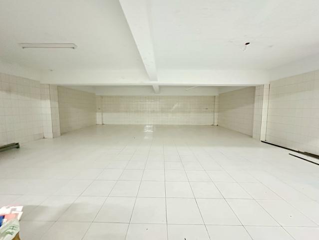台南旺汪房仲 大港國小8米大面寬大地坪店住 照片 20