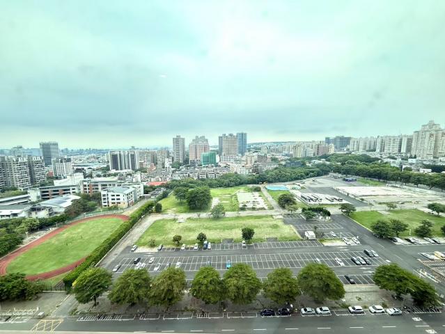 中科房仲560 世紀凱悅-朝南|雙主臥.雙平車|景觀豪邸 照片 8