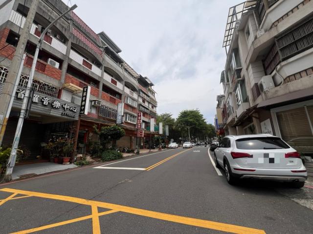 嘉義房仲專家 大雅極品大地坪雙車豪宅 照片 1