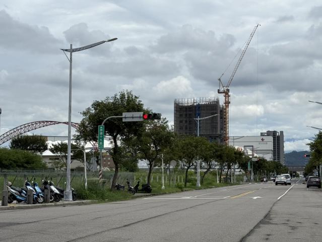 台中好房賣屋  ㊣１４期洲際漢神百貨旁住一之一朝東豪墅建地 照片 9