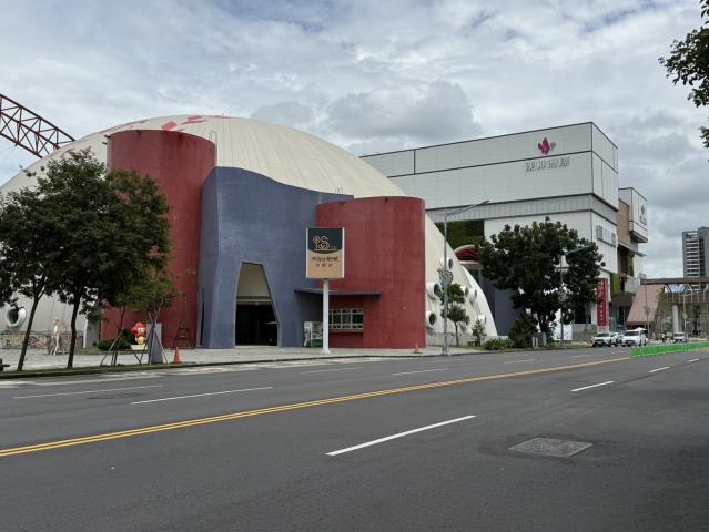 台中好房賣屋  ㊣１４期洲際漢神百貨旁住一之一朝東豪墅建地 照片 12