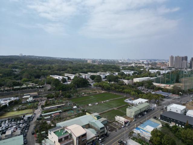 西屯中科買房 台中烏日高鐵特區✨住四方正建地✨6米大面寬✨ 照片 14