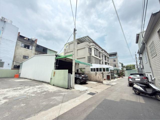 西屯中科買房 台中烏日高鐵特區✨住四方正建地✨6米大面寬✨ 照片 2