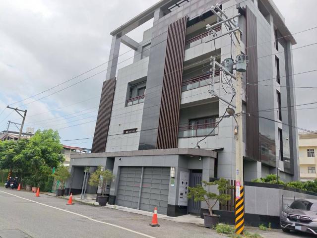 花蓮房地阿宗 花蓮吉安高抗震大面寬電梯雙車庫豪墅 照片 2