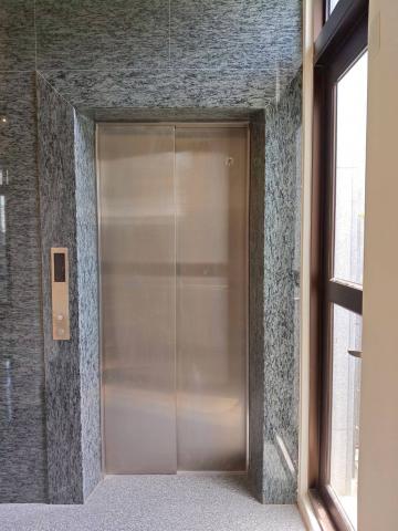 花蓮房地阿宗 花蓮吉安高抗震大面寬電梯雙車庫豪墅 照片 7