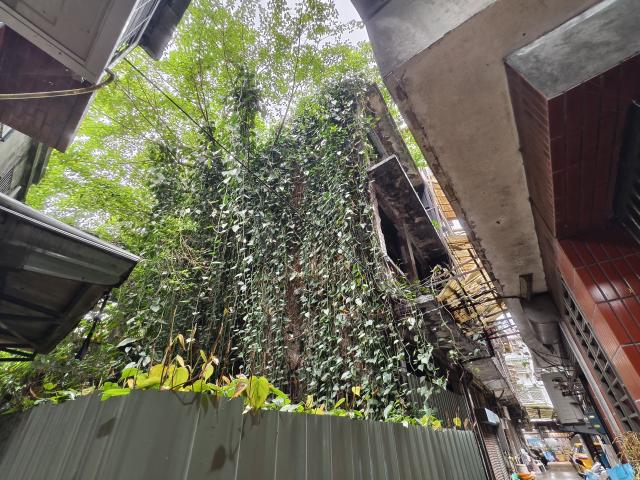 基隆崇安街3層樓原始透天 照片 1