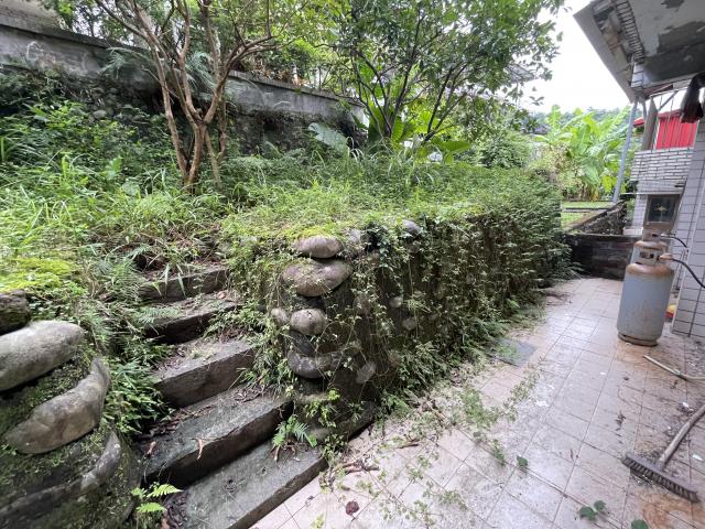 汐止房地廠辦買賣 最愛堪農~獨棟庭院車庫別墅 照片 11