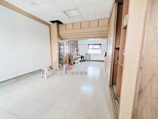 中壢好房專家 中壢站前稀有大地坪透天店面 照片 7