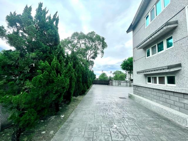 花蓮華夏透天 專任鬧中取靜稀有農舍釋出 照片 5