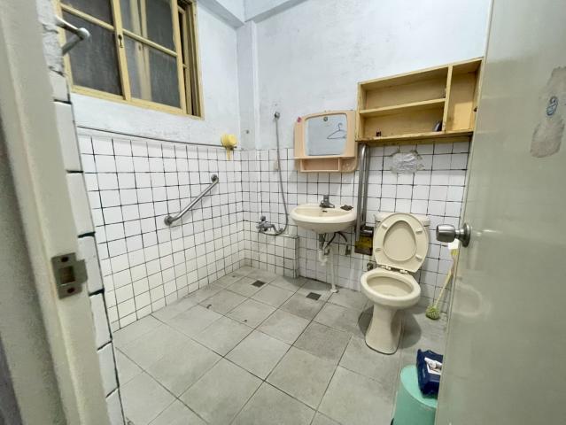 花蓮華廈透天 市區底總價5房透天 照片 5