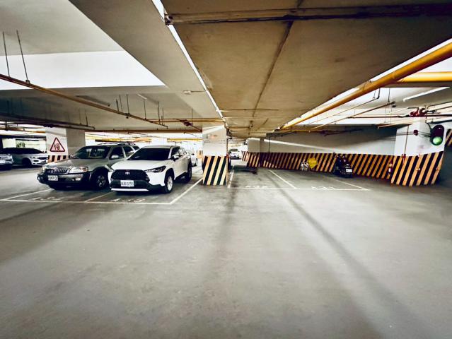 台南房仲晴媛,成大東寧書香景觀三房平車 照片 19