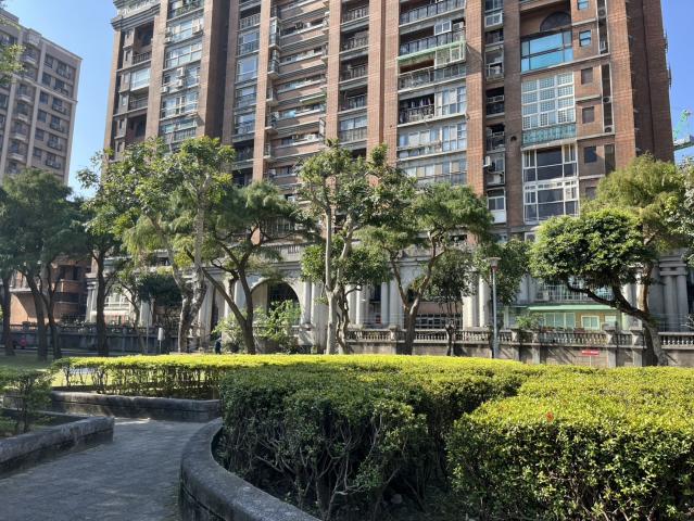 富豪城堡樓中樓三代同堂宅 照片 2