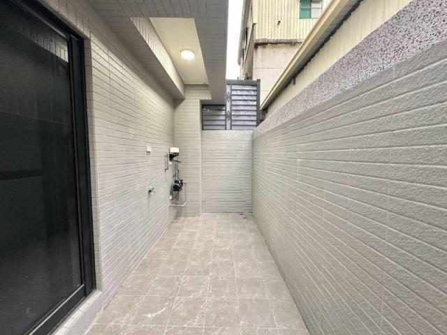 楠梓右昌全新未住正四樓車墅 照片 10