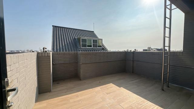 湖內湖中路電梯傳家厝尊榮雙主卧多陽台透天店面~張秀香095684991 照片 17