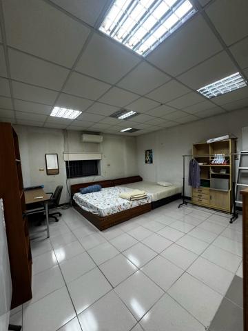 湖內正RK8對面全聯旁大坪數住辦透天~張秀香0956849917 照片 7